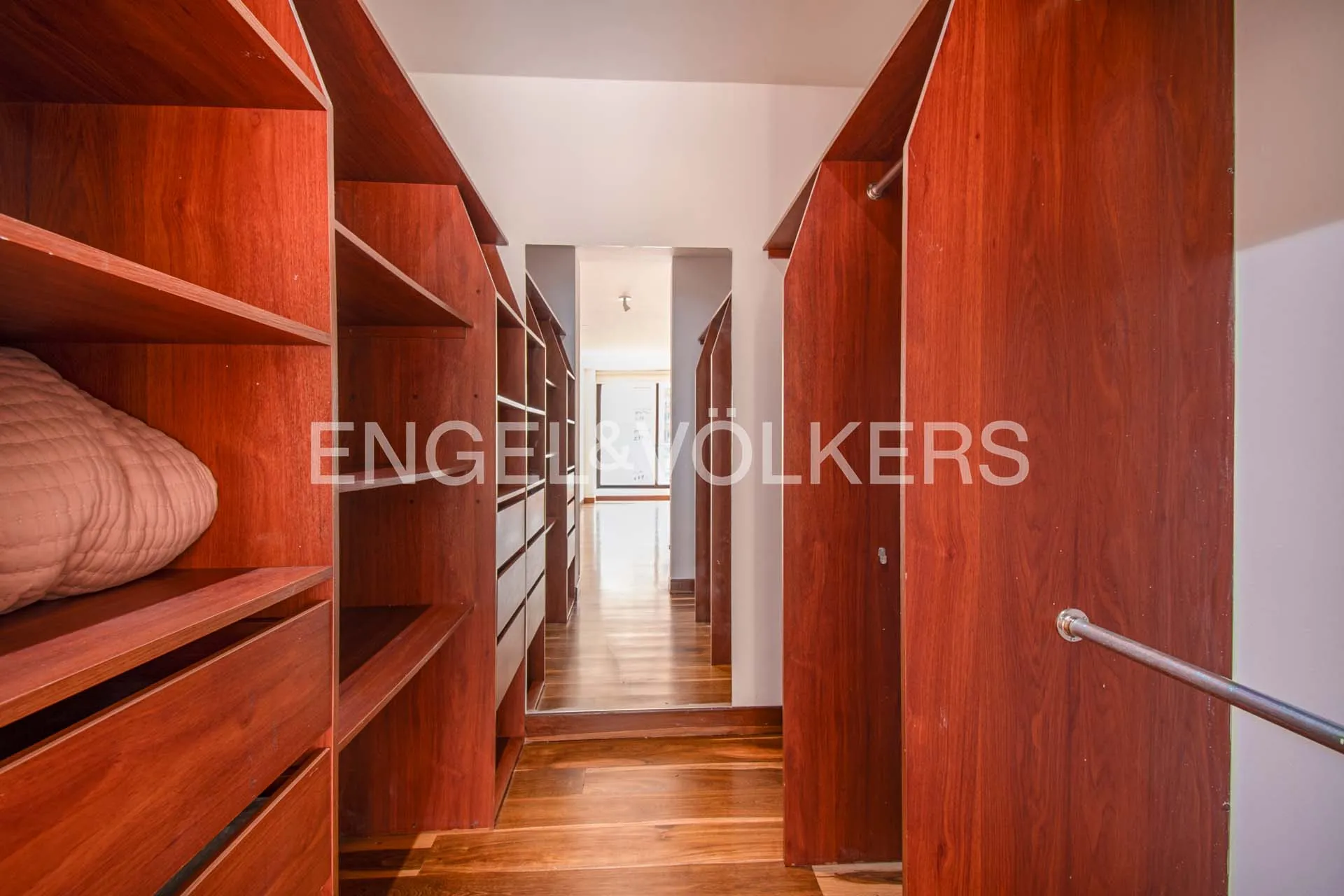 Apartamento en venta en Los Rosales, Bogotá · foto 11 de 19