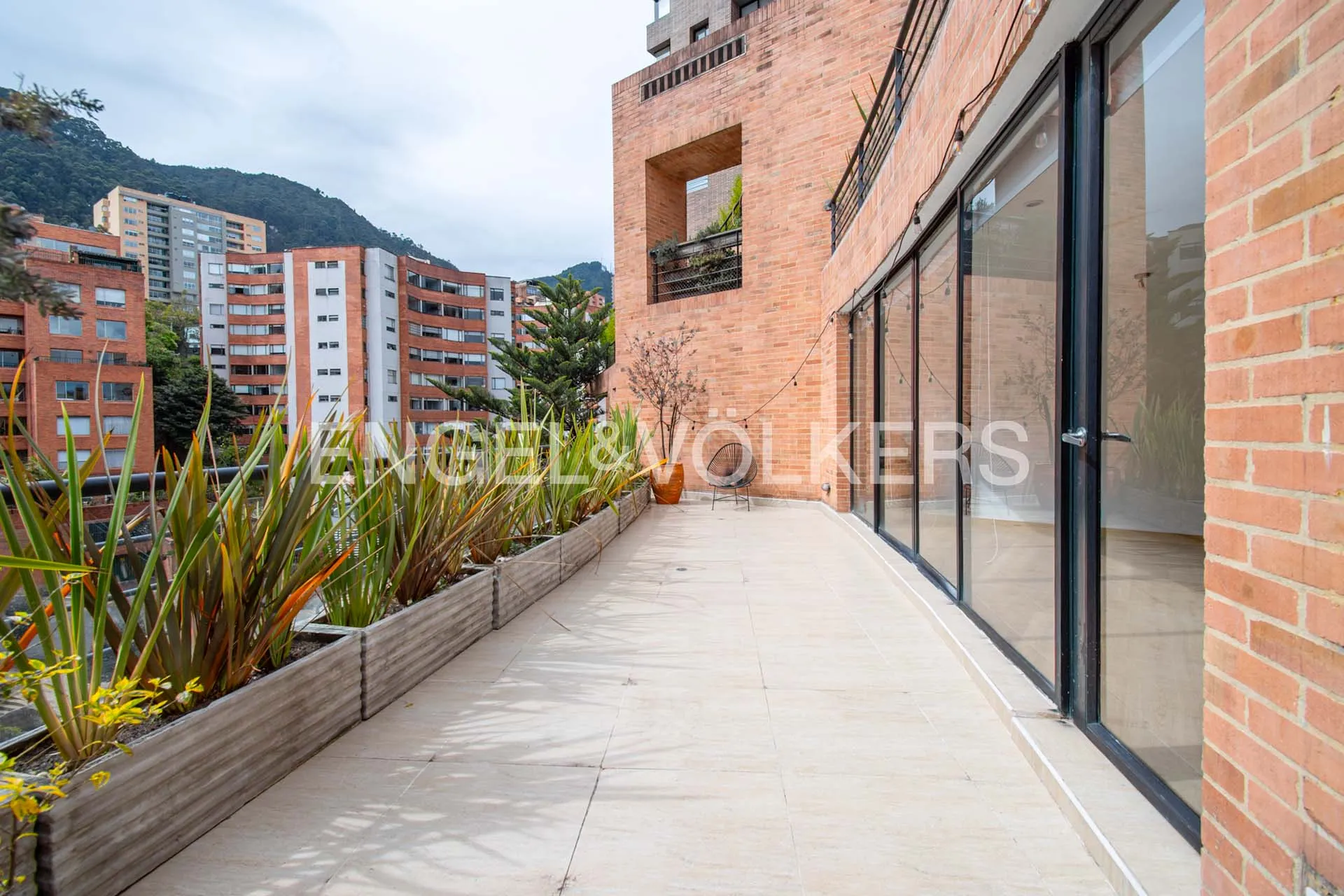Apartamento en venta en Los Rosales, Bogotá · foto 6 de 19