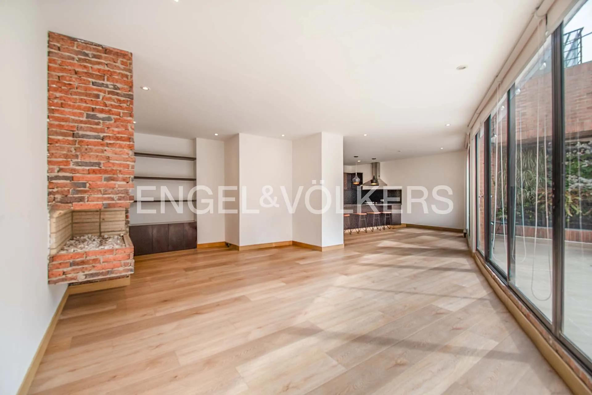 Apartamento en venta en Los Rosales, Bogotá · foto 2 de 19
