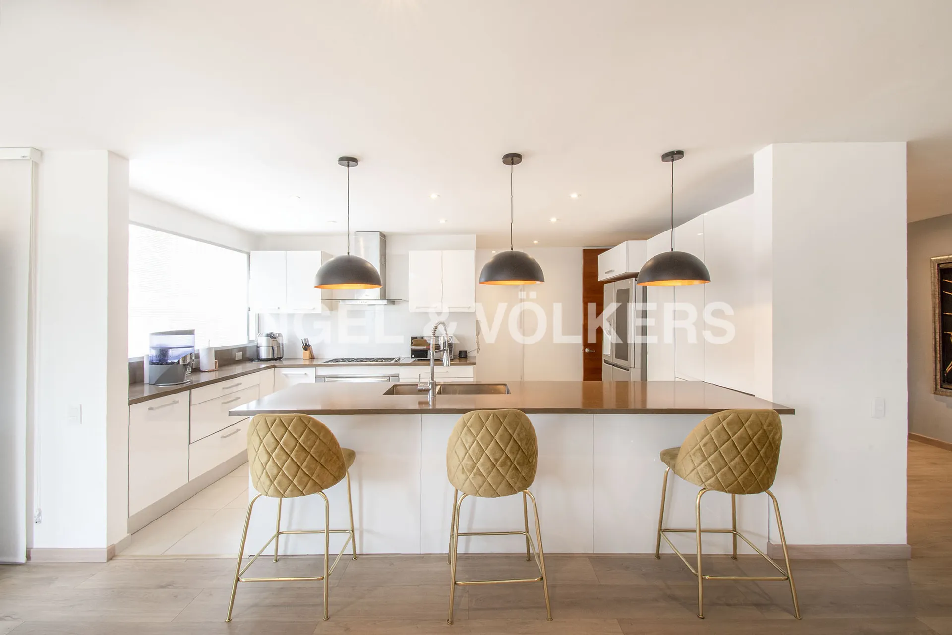 Apartamento en venta en Los Rosales, Bogotá · foto 8 de 24