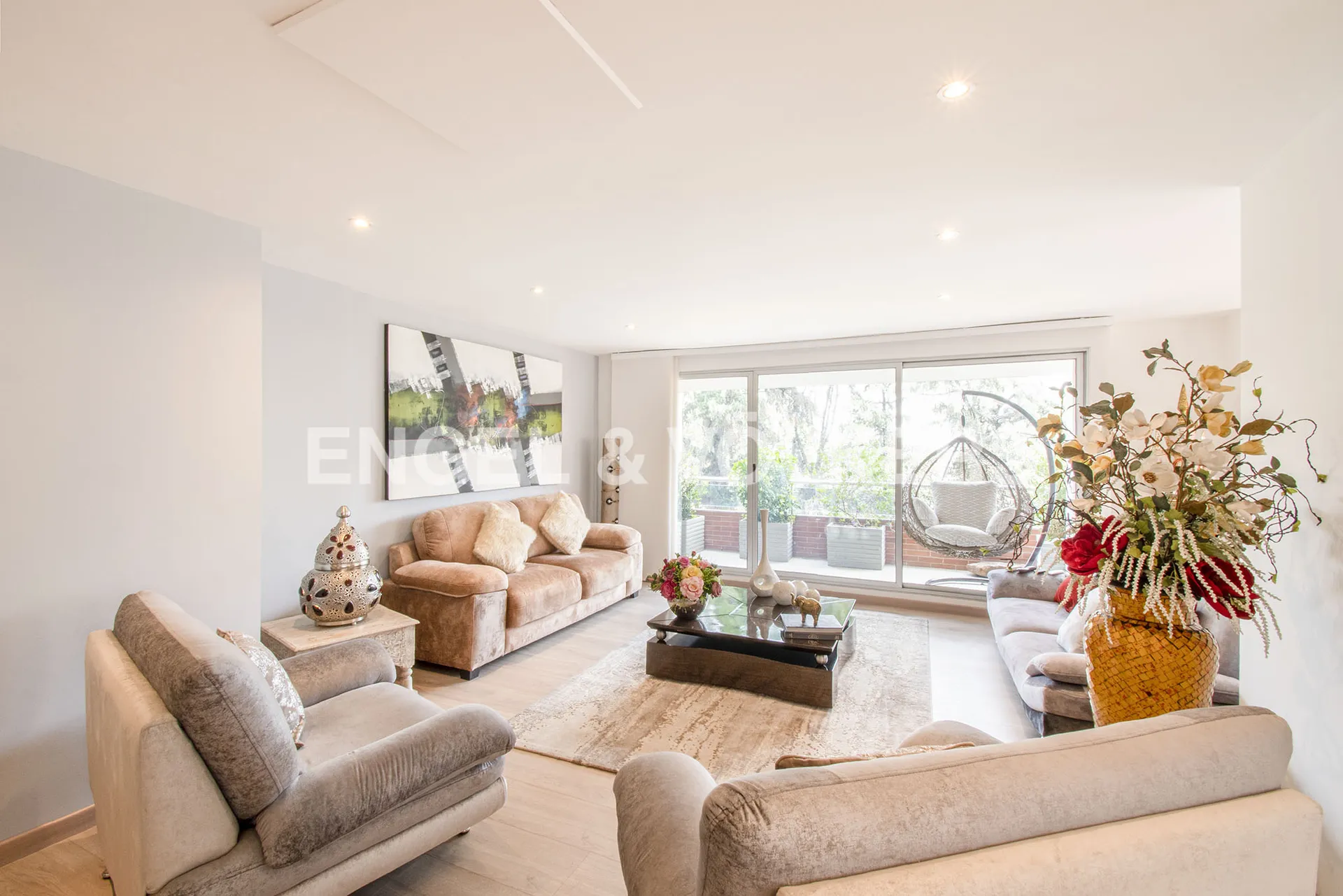 Apartamento en venta en Los Rosales, Bogotá · foto 2 de 24