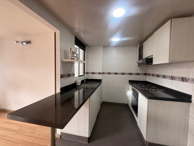 Apartamento de 3 alcobas en venta en Conjunto Residencial Paramillo, Madrid, 67 m² · foto 3 de 17