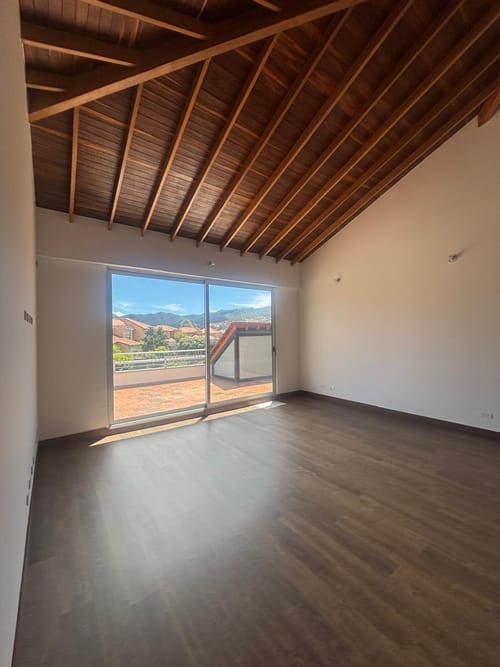 Casa de 4 alcobas en arriendo en Cr. Caminos De Chunugua, Cajicá, 400 m² · foto 21 de 24