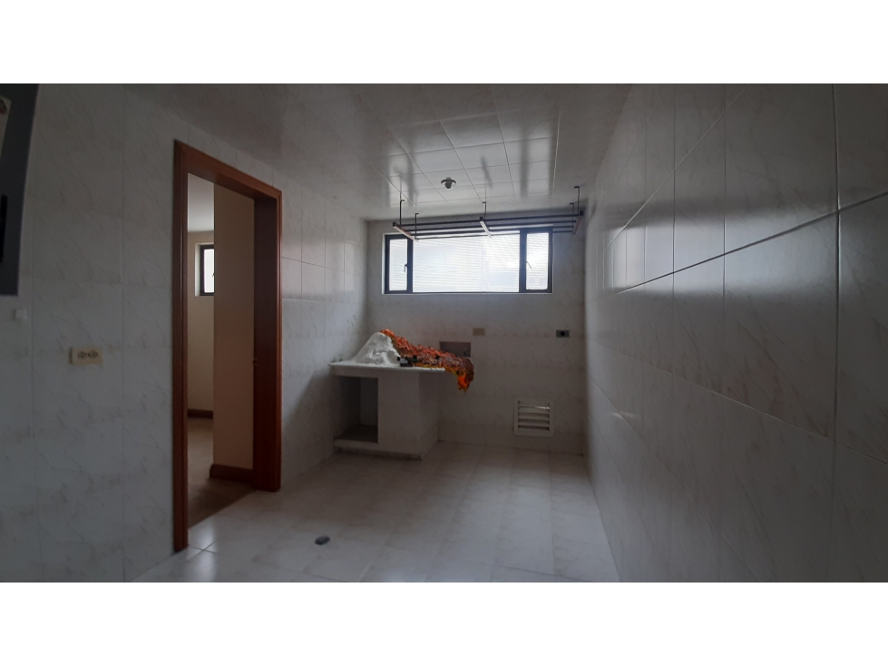 Apartamento en venta en Santa Barbara, Bogotá · foto 16 de 24