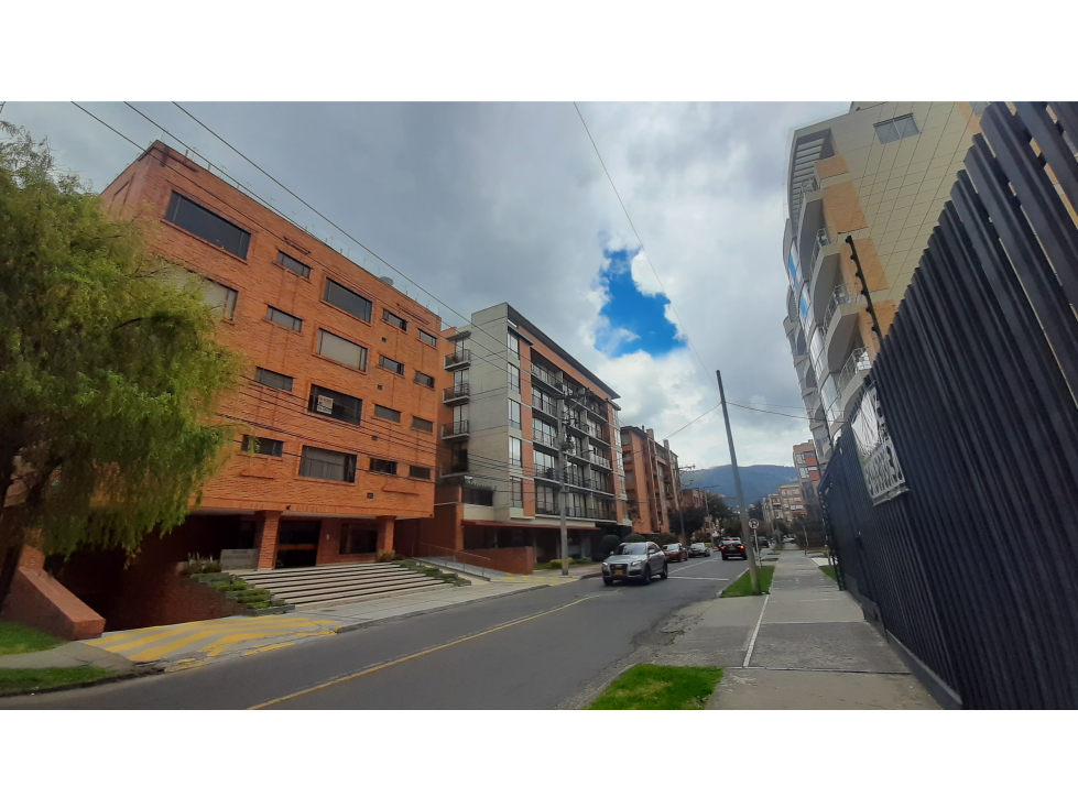 Apartamento en venta en Santa Barbara, Bogotá · foto 2 de 24