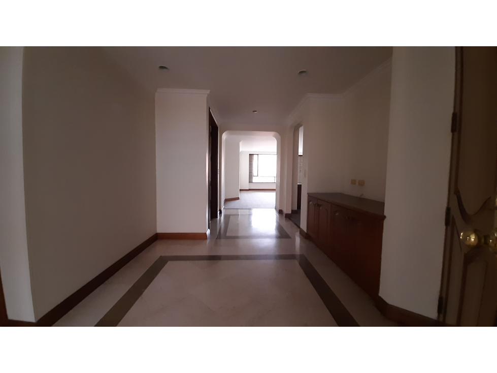 Apartamento en venta en Santa Barbara, Bogotá · foto 17 de 24