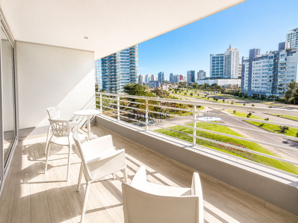 Excelente Apartamento de 2 Dormitorios en Alexander Boulevard, Punta del Este · Foto 4