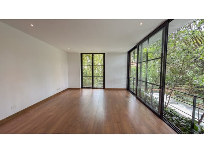 Apartamento de 3 alcobas en venta en El Poblado, Medellín, 335 m² · foto 4 de 20