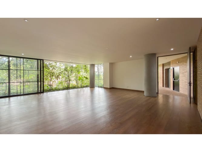 Apartamento de 3 alcobas en venta en El Poblado, Medellín, 335 m² · foto 5 de 20