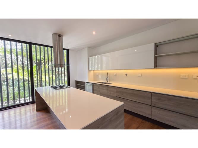 Apartamento de 3 alcobas en venta en El Poblado, Medellín, 335 m² · foto 8 de 20