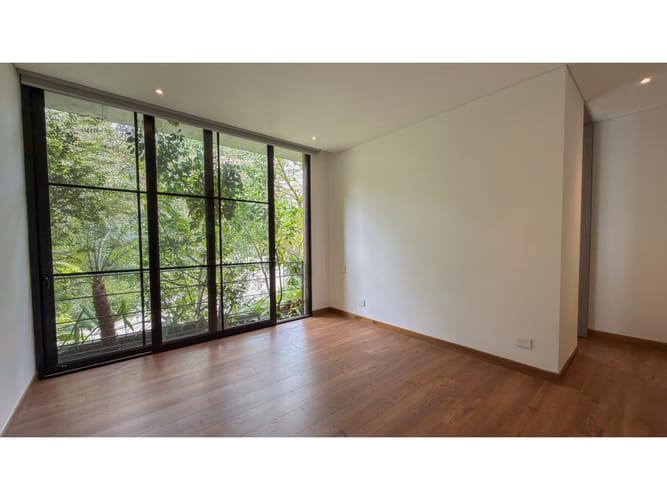 Apartamento de 3 alcobas en venta en El Poblado, Medellín, 335 m² · foto 10 de 20