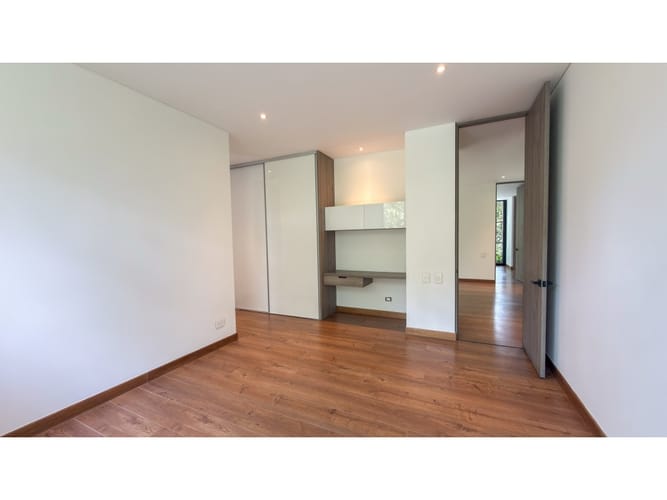 Apartamento de 3 alcobas en venta en El Poblado, Medellín, 335 m² · foto 18 de 20