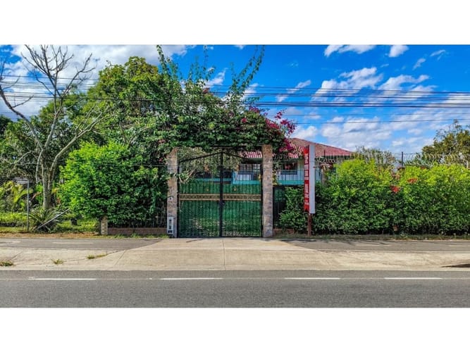 Finca en venta en Via La Tebaida, Armenia, 550 m² · foto 2 de 24