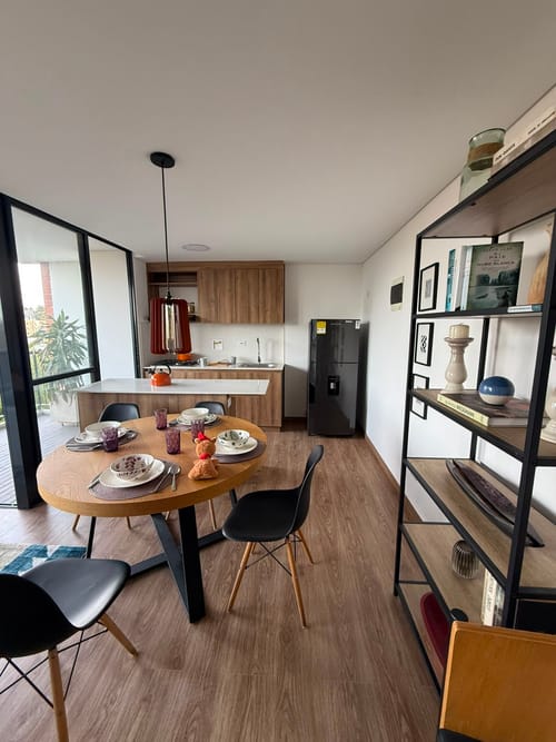 Apartamento de 3 alcobas en venta en Cuatro Esquinas, Rionegro, 67 m² · foto 2 de 14