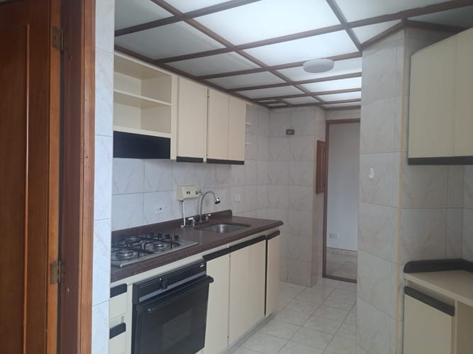 Apartamento de 3 alcobas en venta en Ciudad Salitre Oriental, Bogotá, 110 m² · foto 18 de 23