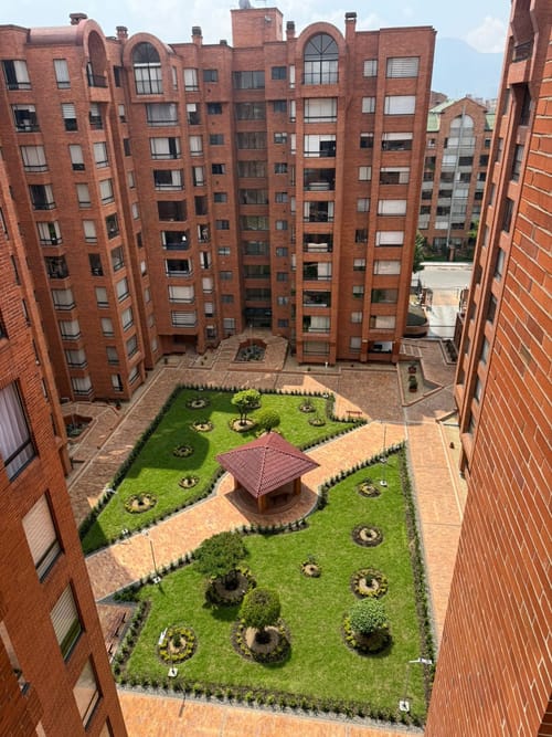 Apartamento de 3 alcobas en venta en Ciudad Salitre Oriental, Bogotá, 110 m² · foto 21 de 23