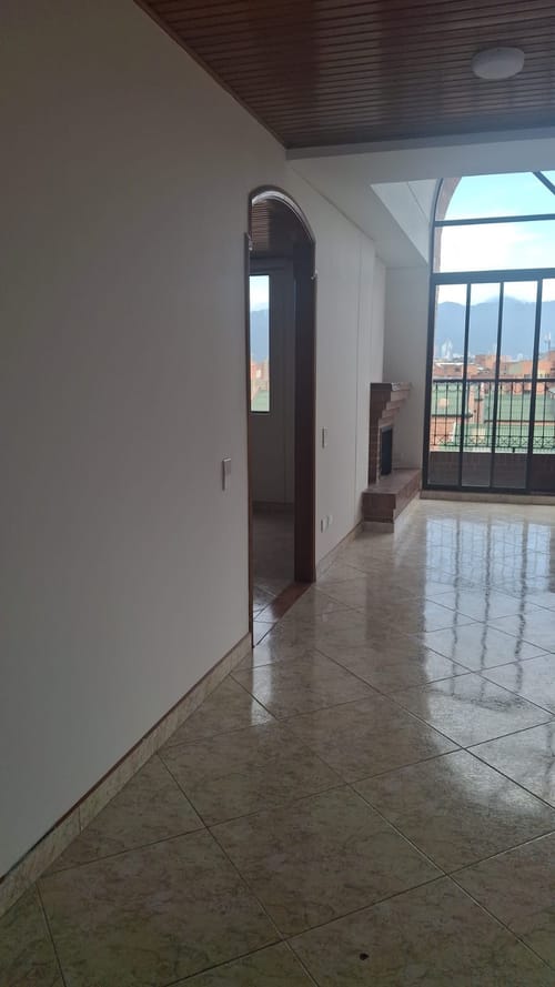 Apartamento de 3 alcobas en venta en Ciudad Salitre Oriental, Bogotá, 110 m² · foto 9 de 23