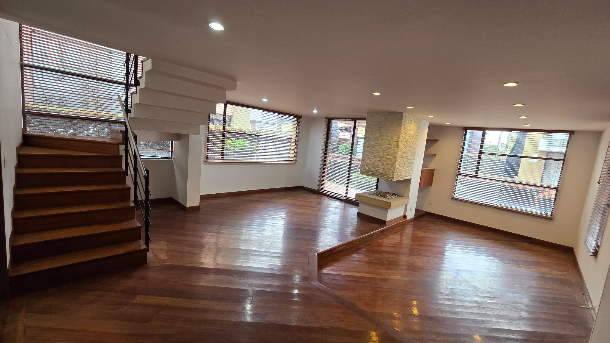 Casa en venta en Centro, Cajicá · foto 2 de 24