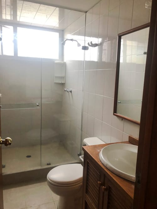 Apartamento de 3 alcobas en venta en Quinta Paredes, Bogotá, 78 m² · foto 4 de 9