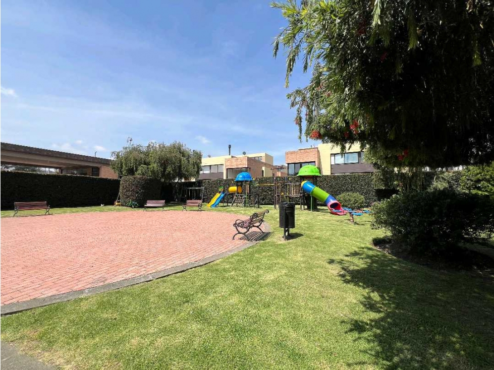Casa en venta en Camino De Arrayanes, Bogotá · foto 23 de 24