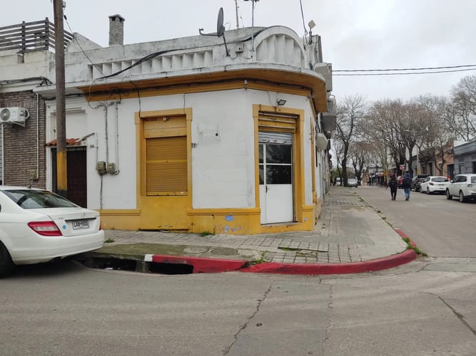 Alquiler Local Comercial Sin Gastos Comunes En Unión · Foto 3