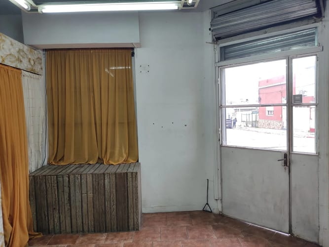 Alquiler De Local Comercial Sin Gastos Comunes En Unión · Foto 5