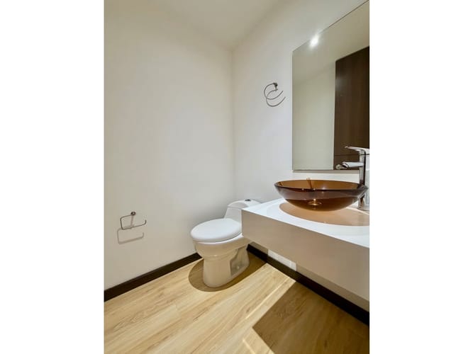 Apartamento de 2 alcobas en venta en Cedritos, Bogotá, 82 m² · foto 3 de 22