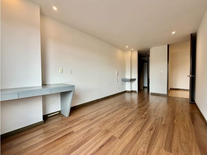 Apartamento de 2 alcobas en venta en Cedritos, Bogotá, 82 m² · foto 12 de 22