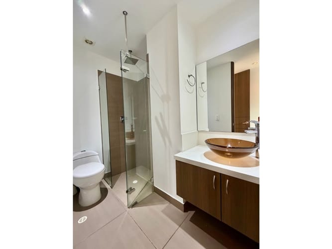 Apartamento de 2 alcobas en venta en Cedritos, Bogotá, 82 m² · foto 18 de 22