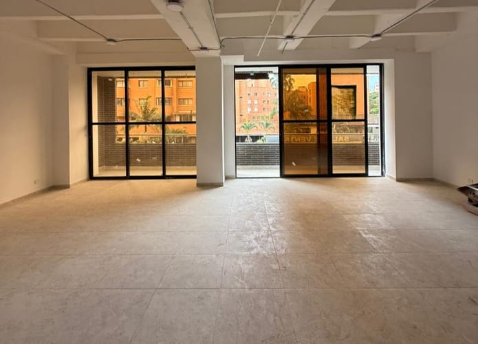Local en arriendo en Laureles, Medellín, 90 m² · foto 3 de 6