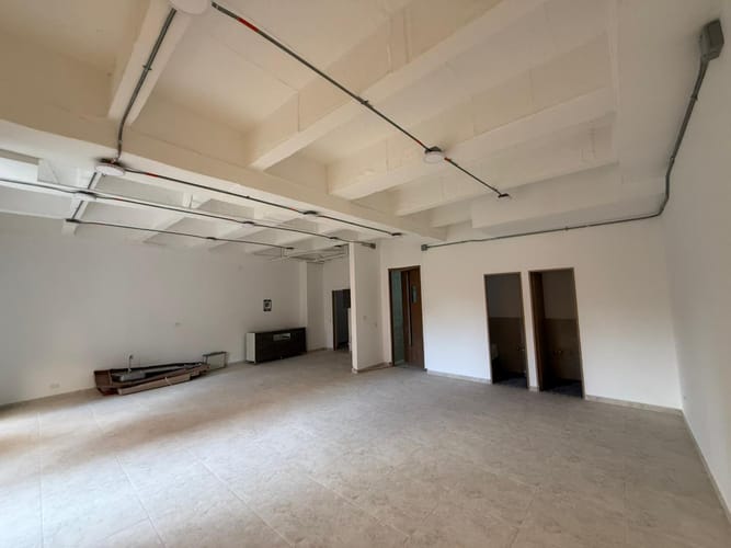 Local en arriendo en Laureles, Medellín, 90 m² · foto 2 de 5