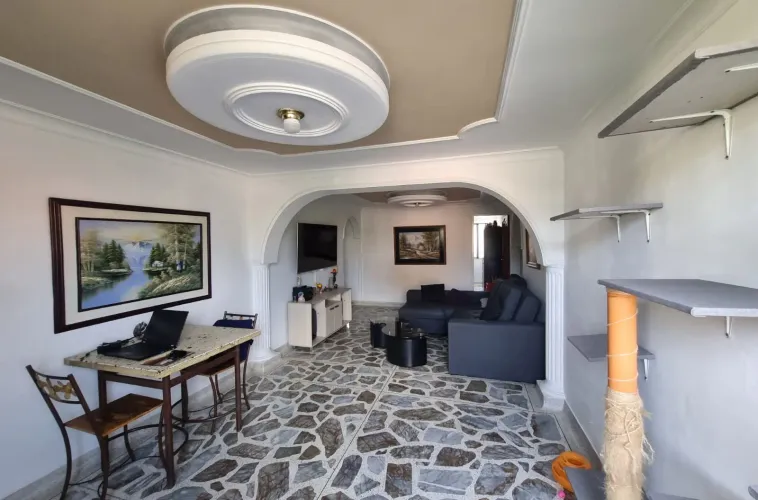 Apartamento de 3 alcobas en venta en Laureles, Medellín, 102 m² · foto 3 de 18