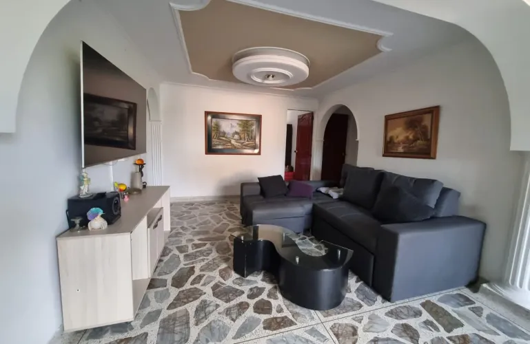 Apartamento de 3 alcobas en venta en Laureles, Medellín, 102 m² · foto 4 de 18