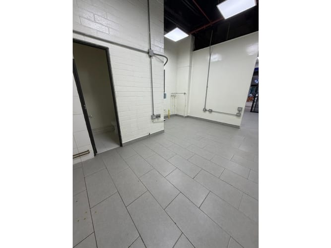 Local en arriendo en Noel, Medellín, 48 m² · foto 6 de 7