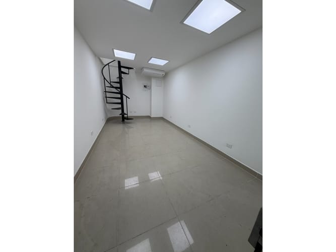 Local en arriendo en Noel, Medellín, 47 m² · foto 2 de 6