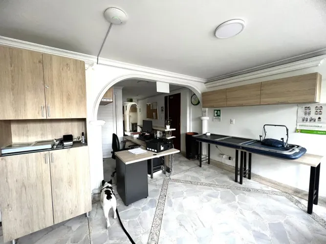 Apartamento de 4 alcobas en venta en Las Acacias, Medellín, 150 m² · foto 4 de 19