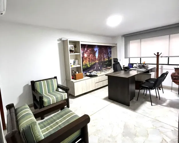 Apartamento de 4 alcobas en venta en Las Acacias, Medellín, 150 m² · foto 5 de 19