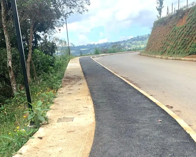 Lote en venta en Monta�Ez, Guarne, 4600 m² · foto 2 de 11
