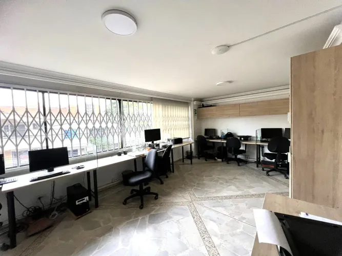 Apartamento de 4 alcobas en venta en Las Acacias, Medellín, 150 m² · foto 17 de 19