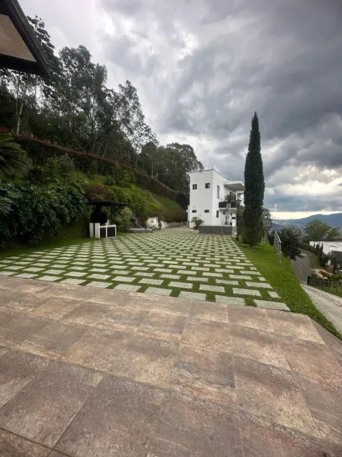 Casa de 5 alcobas en venta en Vía Las Palmas, Envigado, 1920 m² · foto 4 de 24