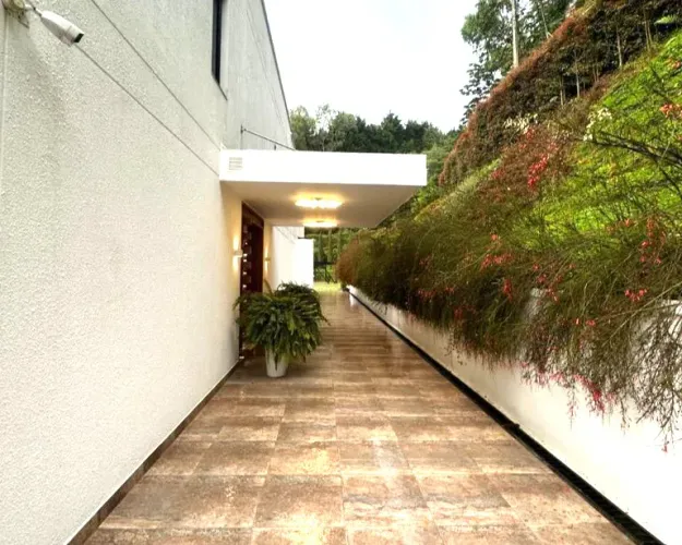 Casa de 5 alcobas en venta en Vía Las Palmas, Envigado, 1920 m² · foto 6 de 24