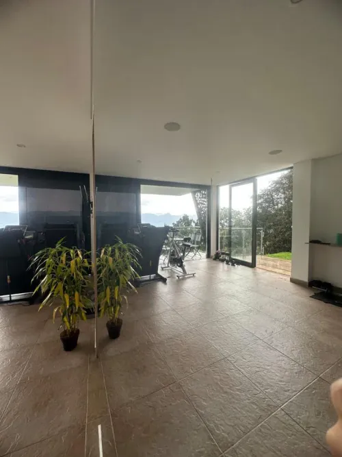 Casa de 5 alcobas en venta en Vía Las Palmas, Envigado, 1920 m² · foto 16 de 24