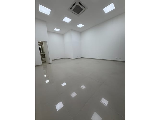 Oficina en arriendo en Noel, Medellín, 41 m² · foto 5 de 5