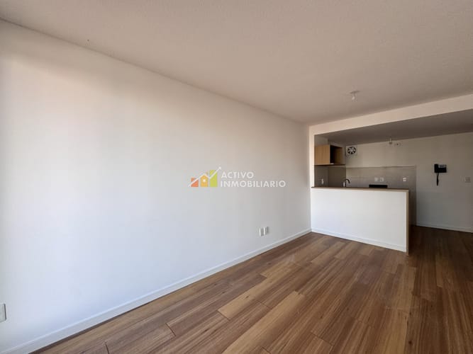 Alquiler apartamento 2 dormitorios con balcón - Tres Cruces · Foto 3