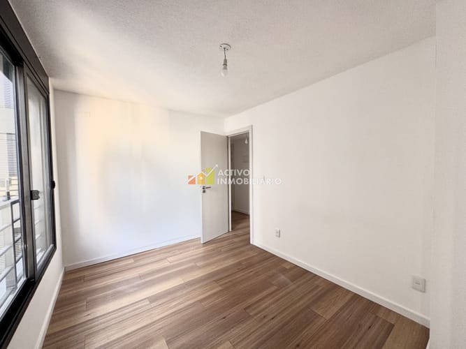 Alquiler apartamento 2 dormitorios con balcón - Tres Cruces · Foto 5