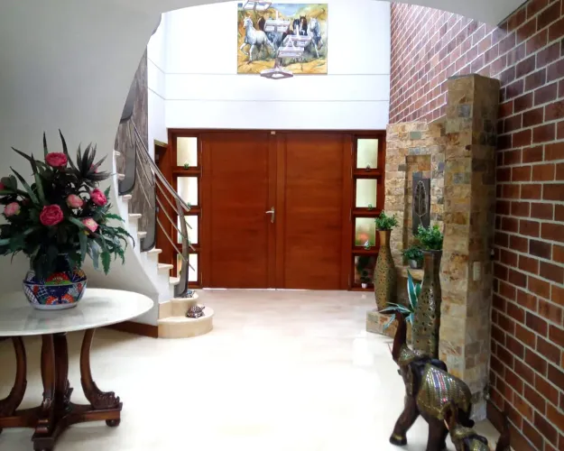 Casa de 6 alcobas en venta en Escobero, Envigado, 656 m² · foto 9 de 24