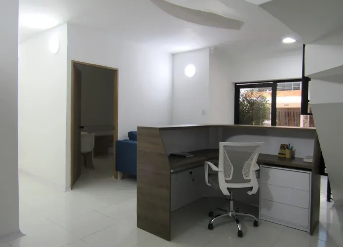 Consultorio en arriendo en Los Colores, Medellín, 12 m² · foto 6 de 24