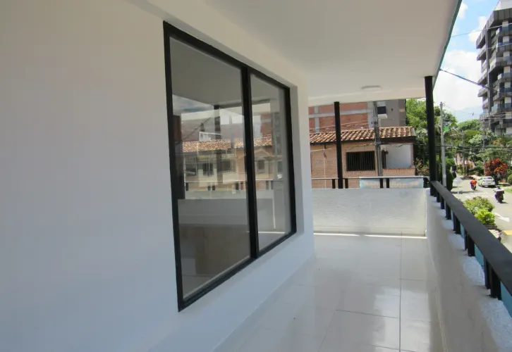 Consultorio en arriendo en Los Colores, Medellín, 12 m² · foto 7 de 24