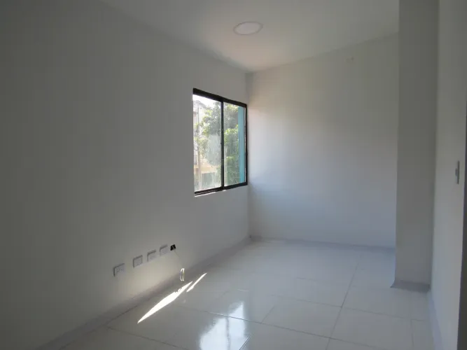 Consultorio en arriendo en Los Colores, Medellín, 12 m² · foto 21 de 24