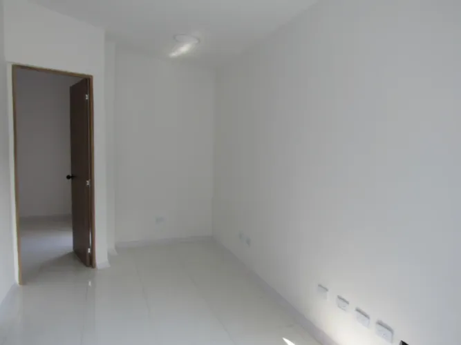 Consultorio en arriendo en Los Colores, Medellín, 12 m² · foto 22 de 24